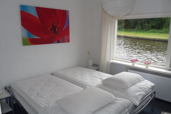 5. Waterwoning slaapkamer1.JPG 